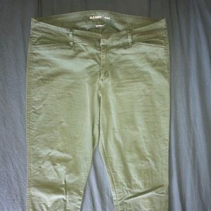 Capri Pixie Pants
